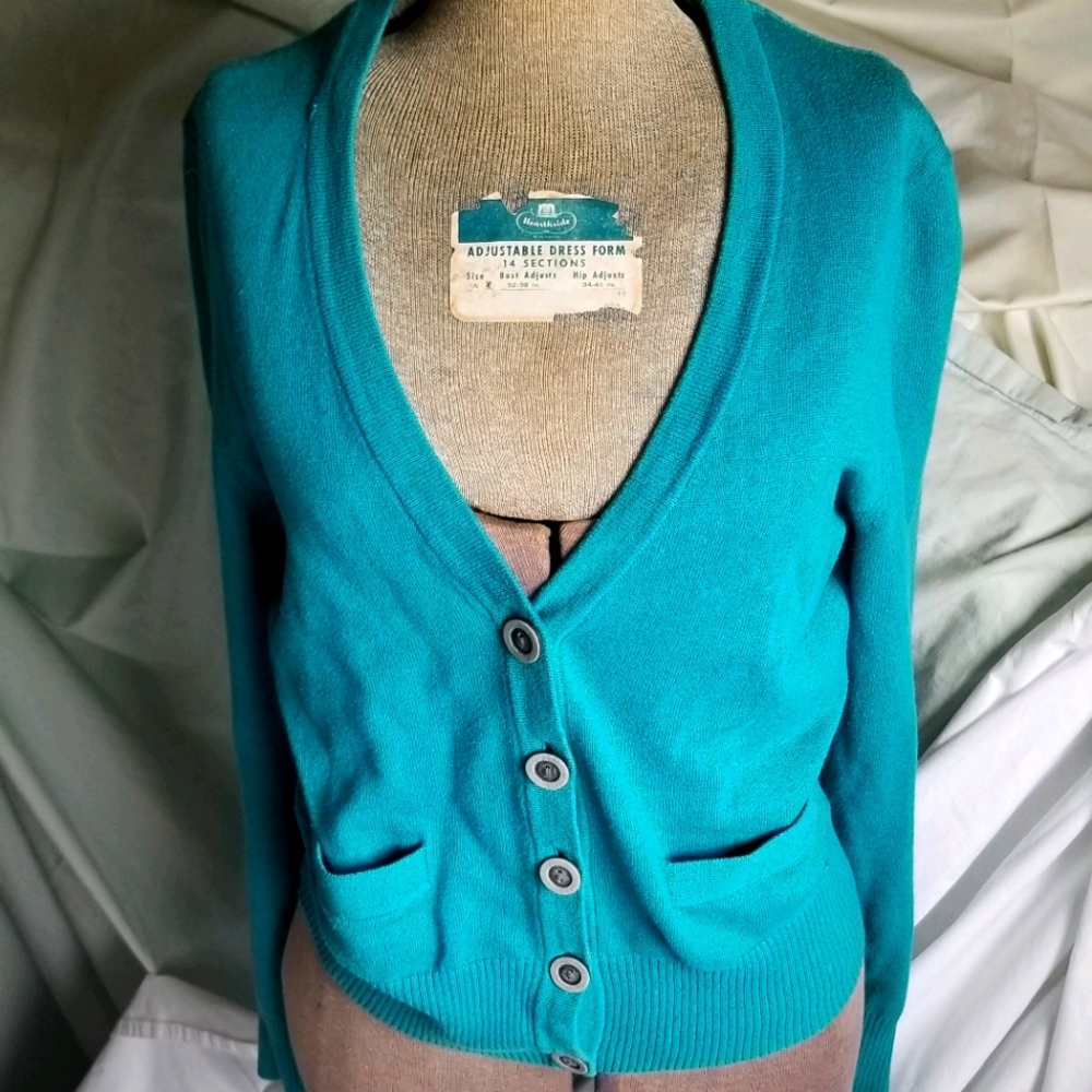 🐣 Beautiful MEC Cardigan🌷